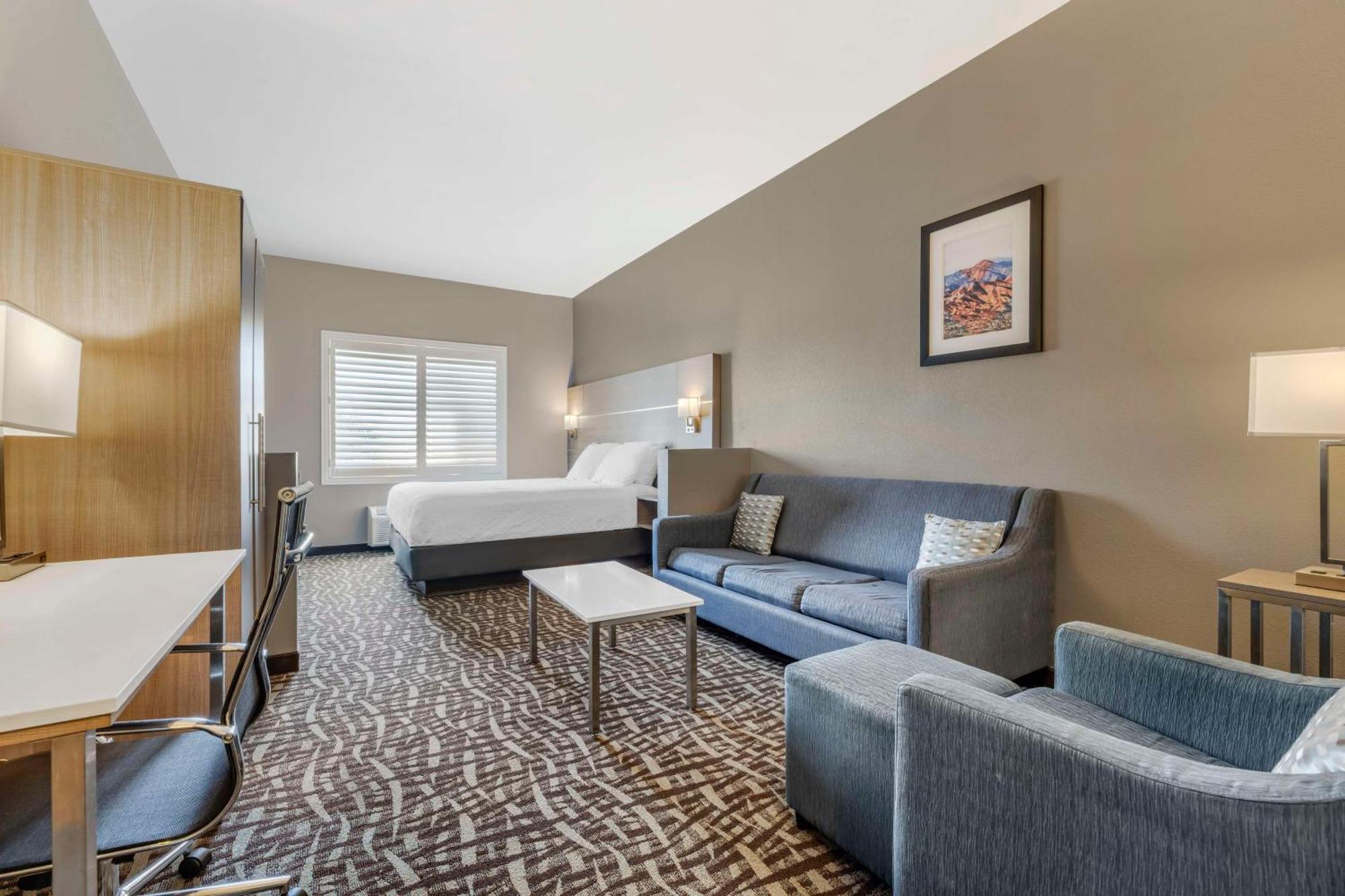 Best Western Plus Lake Elsinore Inn & Suites Eksteriør bilde