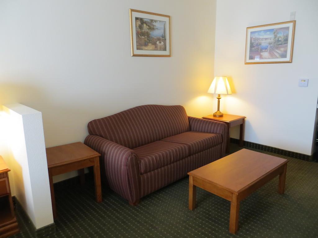 Best Western Plus Lake Elsinore Inn & Suites Eksteriør bilde