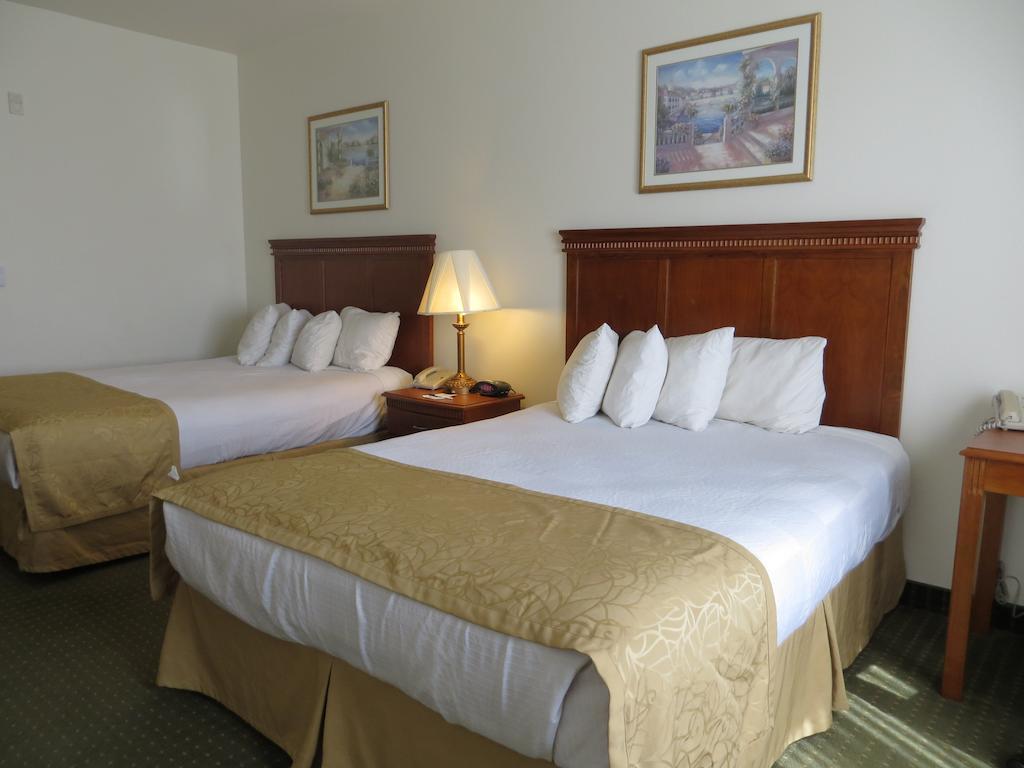 Best Western Plus Lake Elsinore Inn & Suites Eksteriør bilde
