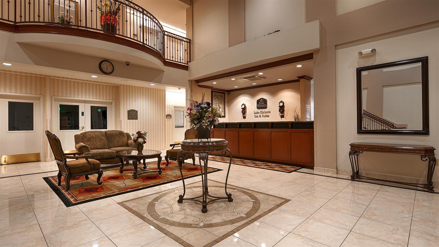 Best Western Plus Lake Elsinore Inn & Suites Eksteriør bilde